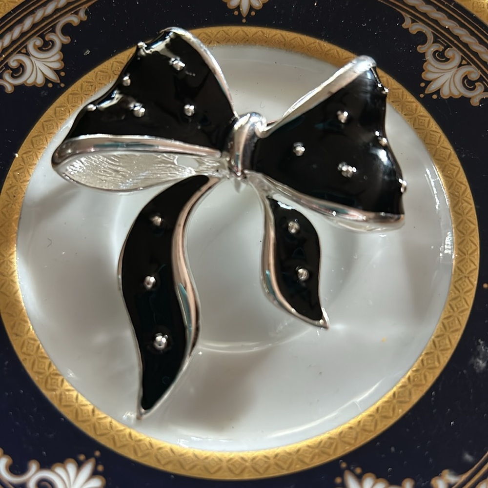 Vintage Black Ribbon Brooch